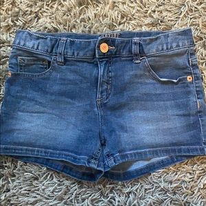 4/25 Girls Jean Short From Justice!